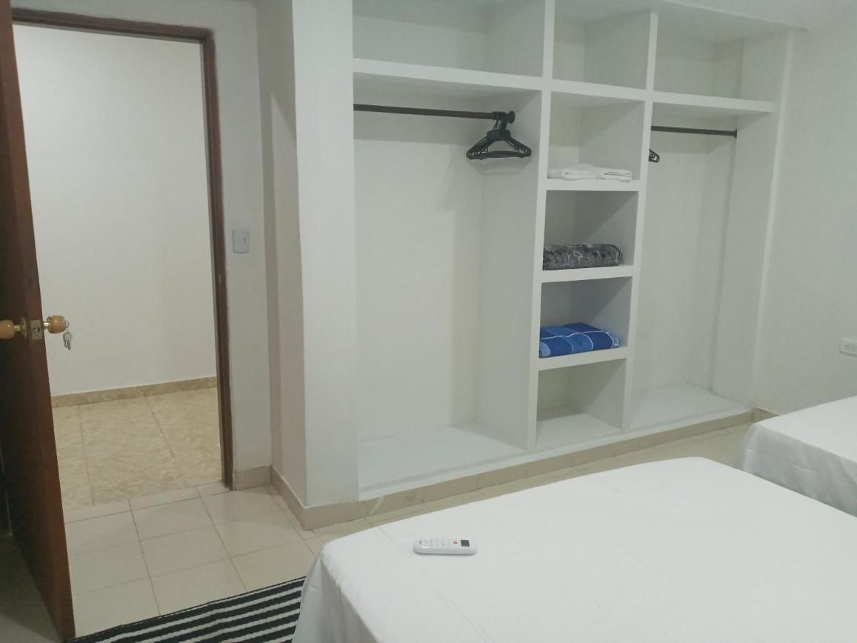 Pensión Hostal W *
