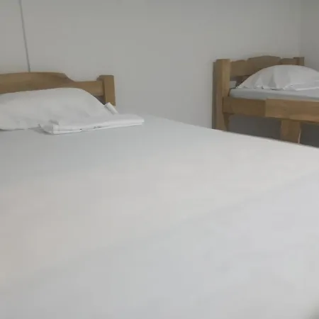 Hostal W Pensión *